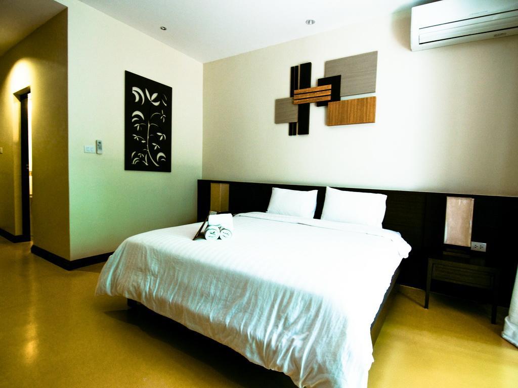 Отель Baan Chumphon Pathio Экстерьер фото