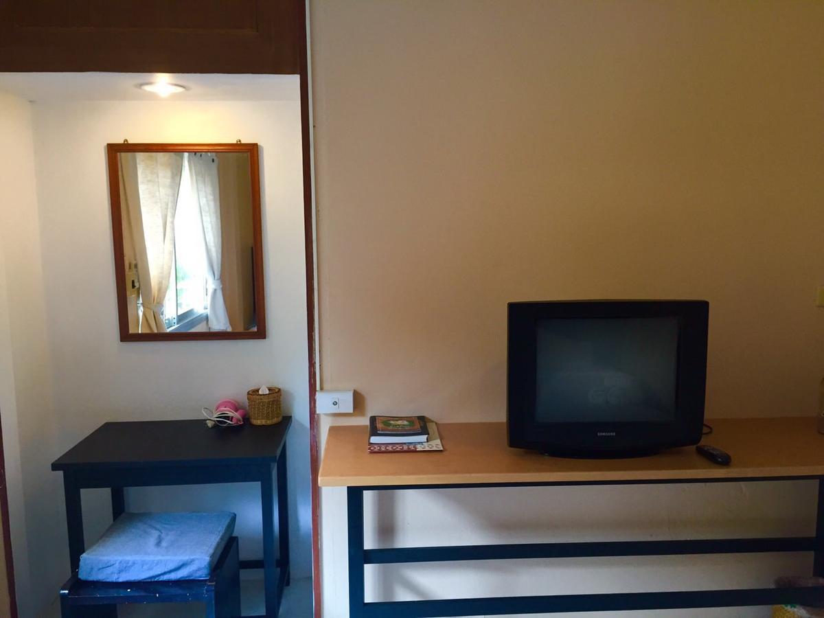 Отель Baan Chumphon Pathio Экстерьер фото