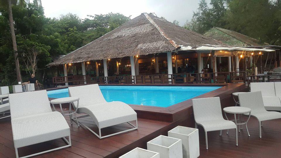Отель Baan Chumphon Pathio Экстерьер фото